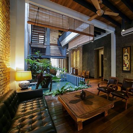1825 Gallery Hotel Малакка Экстерьер фото