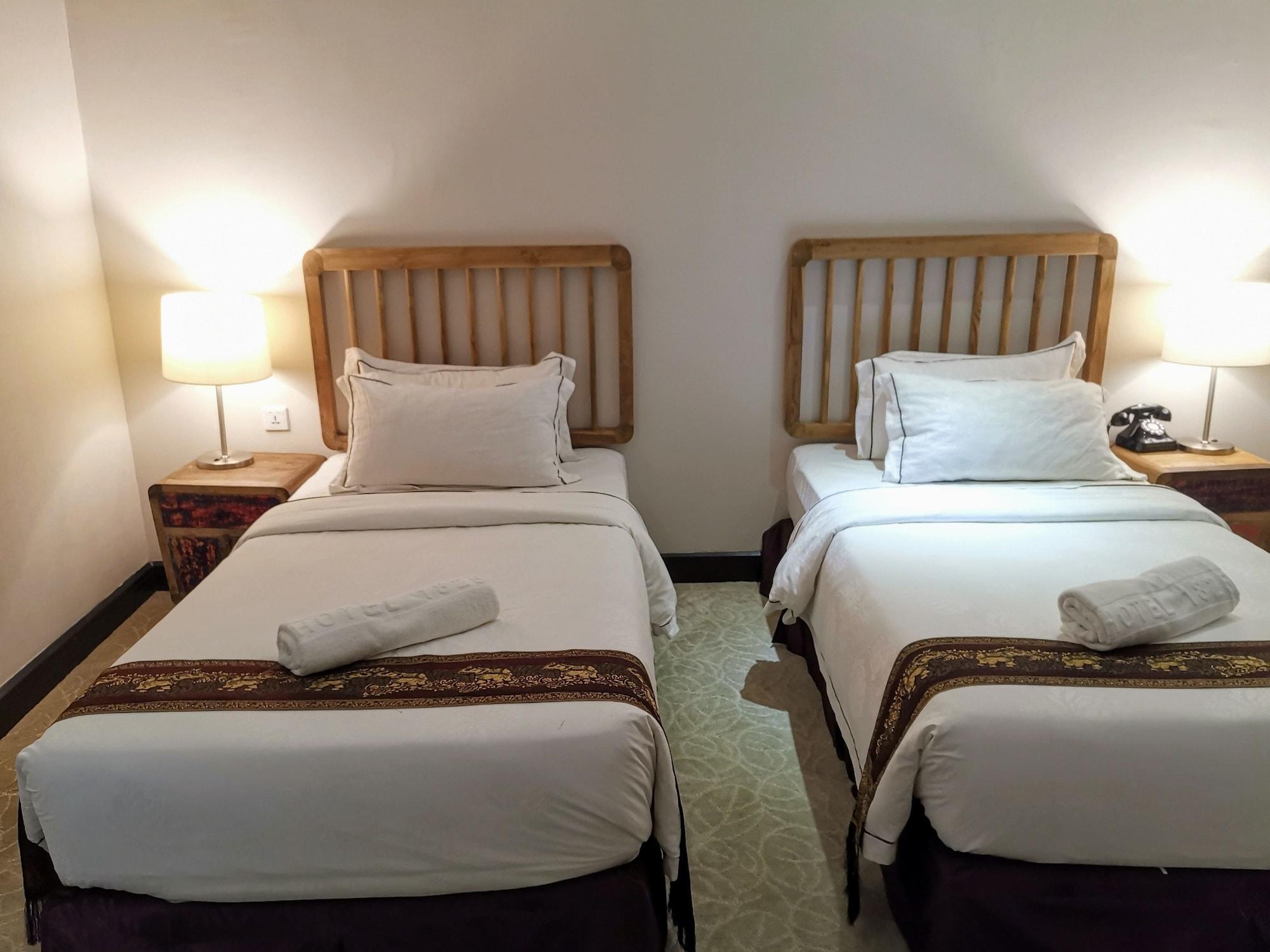 1825 Gallery Hotel Малакка Экстерьер фото