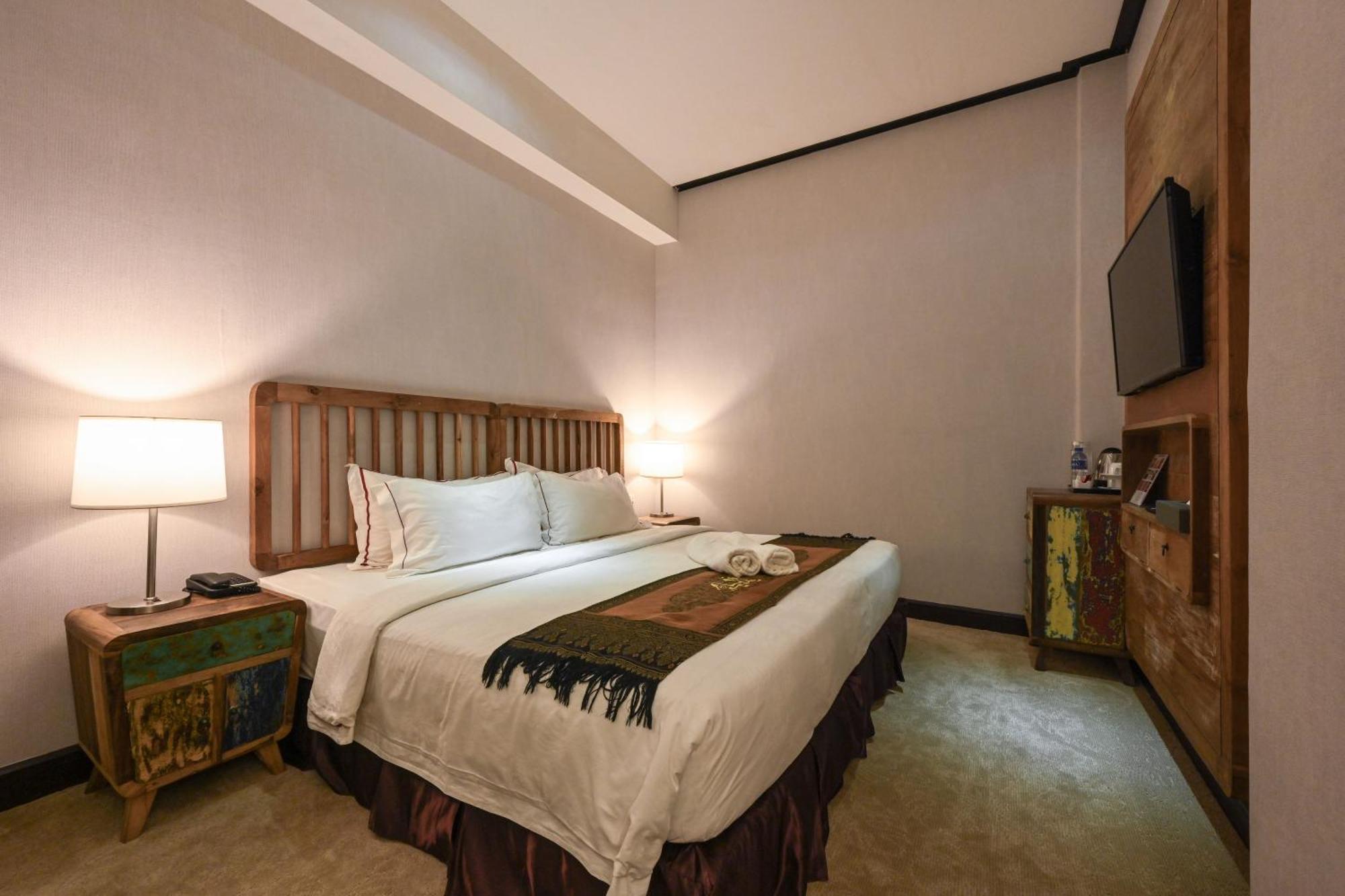 1825 Gallery Hotel Малакка Экстерьер фото